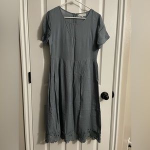Ashley Le Mieux // grey short sleeve lace bottom dress